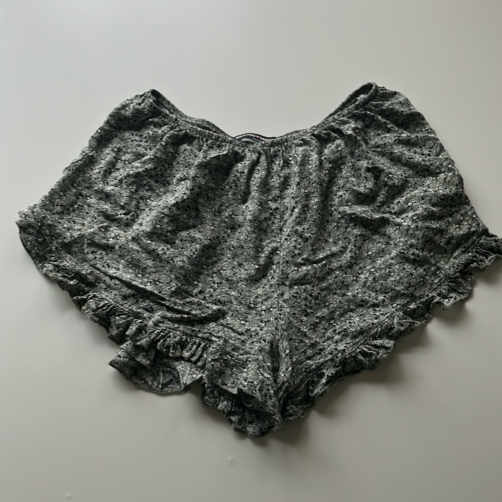 Brandy Melville Floral Ruffle Shorts
